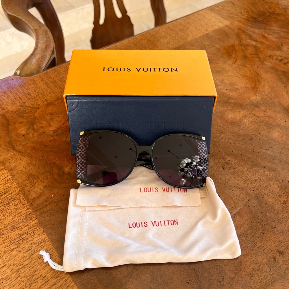 Vintage Louis Vuitton Black and Gold Sunglasses